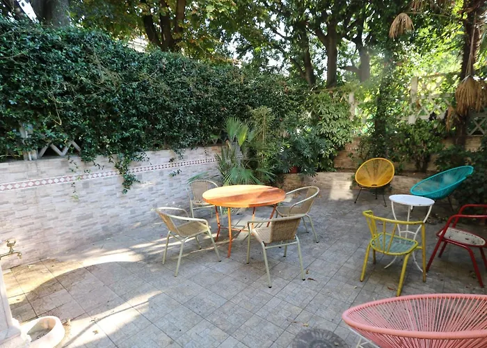 Grand Hostel Coconut