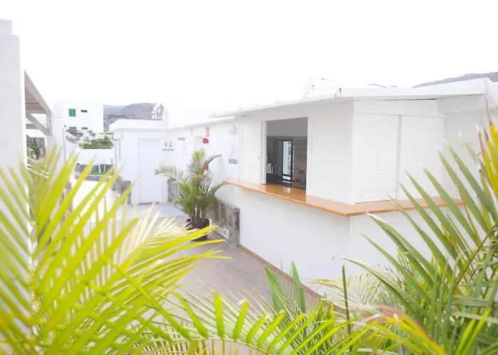 Canaima Apartments - Adults Only