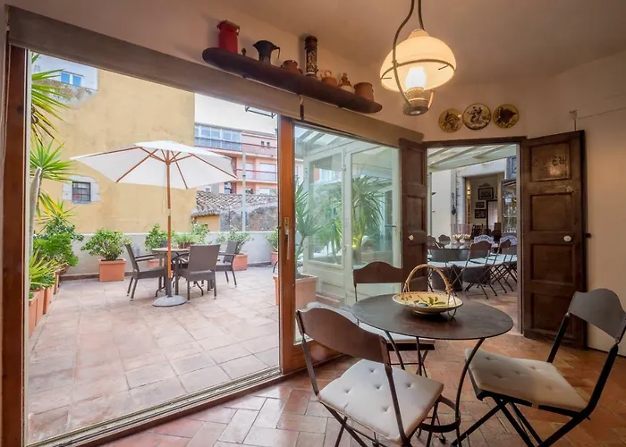 Can Felip Apartments Palafrugell
