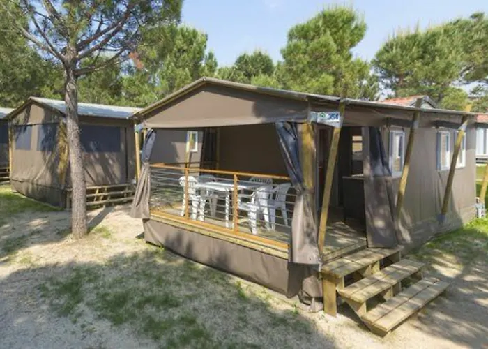 Del Garda Village And Camping Peschiera del Garda