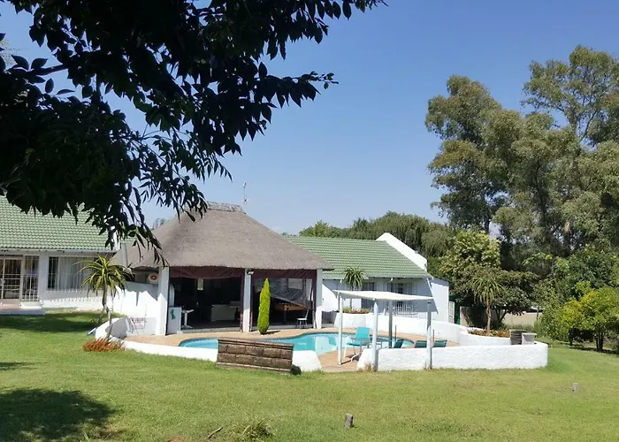 Simbasun Cottages