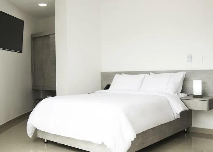 Hotel de 3 estrellas: El Porton De San Joaquin