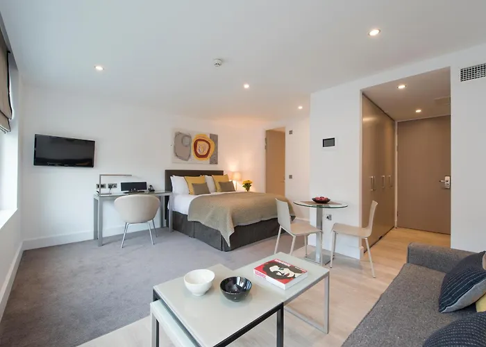 Hotel familiar: The Rosebery By Supercity Aparthotels