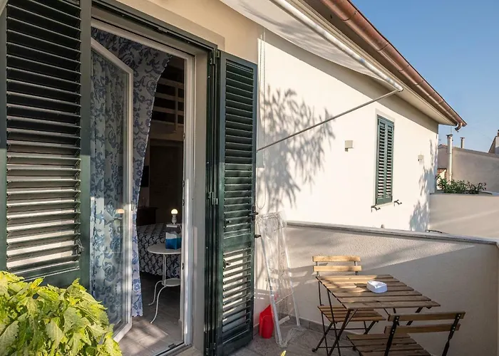 La Villa 31 -