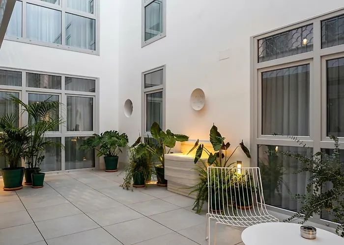 Y Estudios Céntricos Conil Home