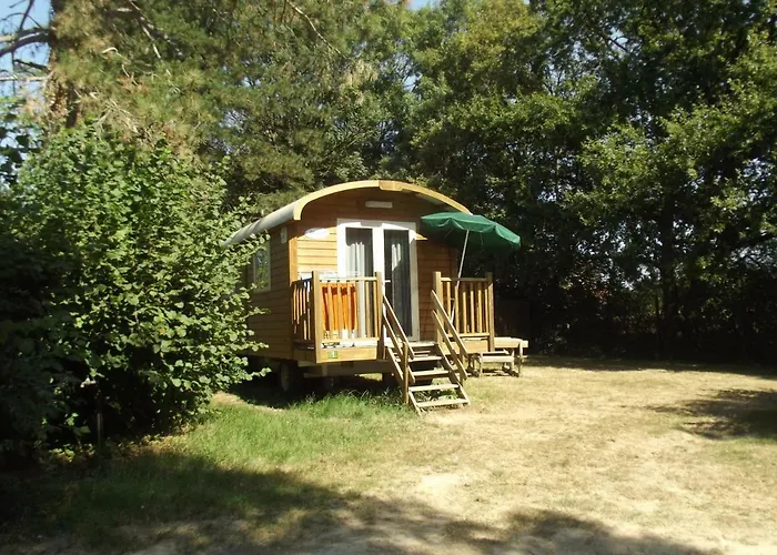 Camping le Nid du Parc Villars-les-Dombes