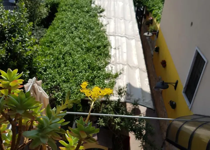  Dora Baltea Monolocale Primo Piano Mansarda Secondo Piano