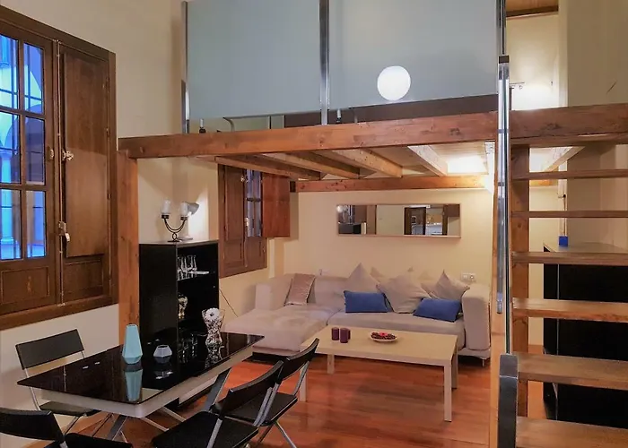 Feria Palace Apartment