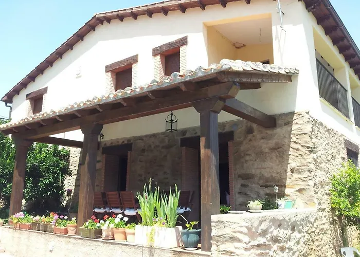 Villa con piscina: Casa Rural Leonor