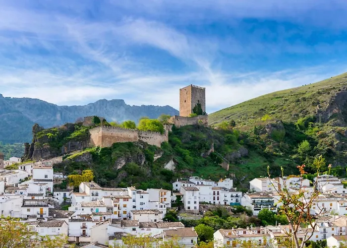 Apartamentos Cazorla Centro