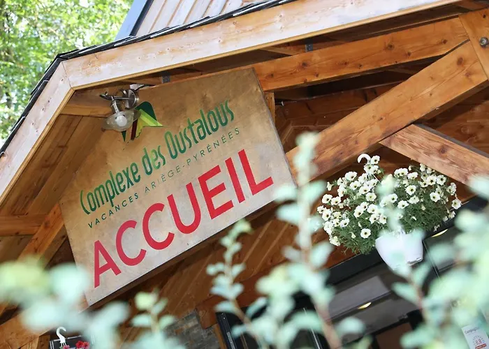 Hotel Complexe des Oustalous à Les Cabannes 