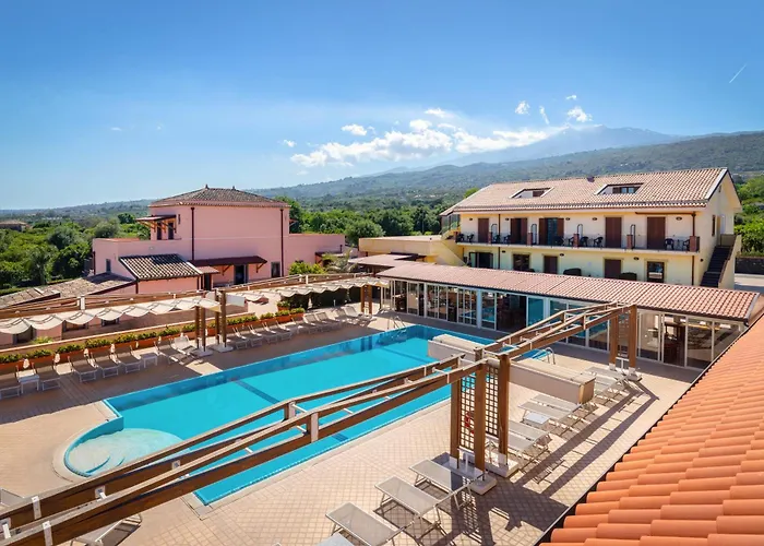 Hotel con piscina: La Terra Dei Sogni Country Hotel