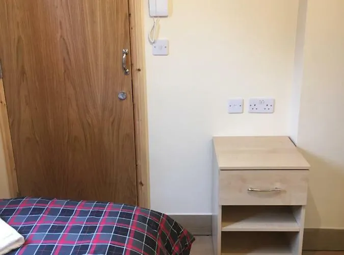 Guest house: 15 New Row