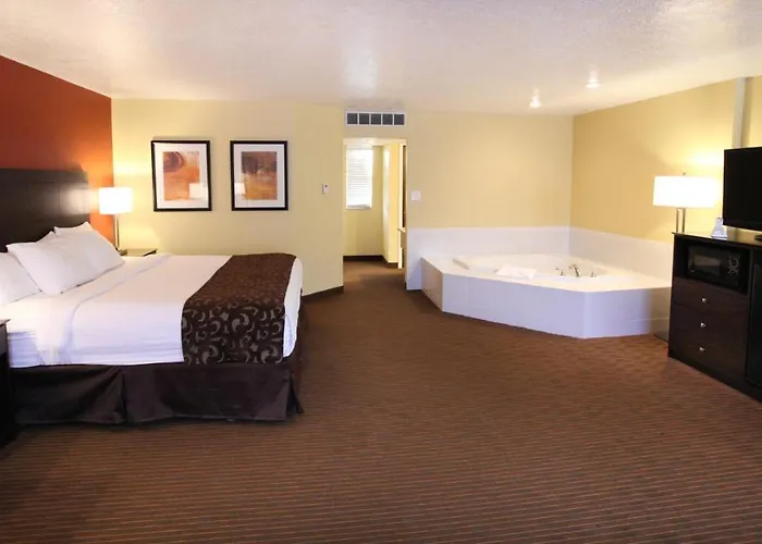 3 star hotel: Baymont By Wyndham Cedar City