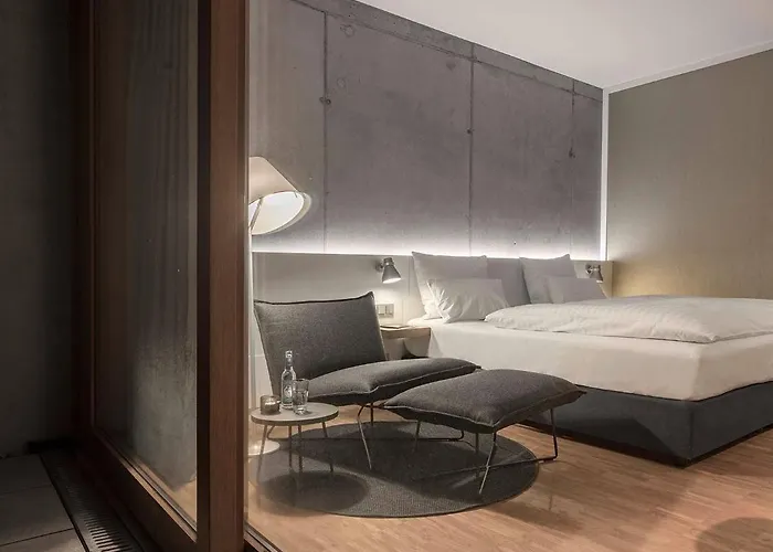 Golf hotel: Factory Hotel