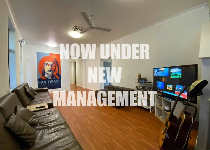 Downtown Backpackers Hostel Perth - Note - Valid Passport Required For Check In