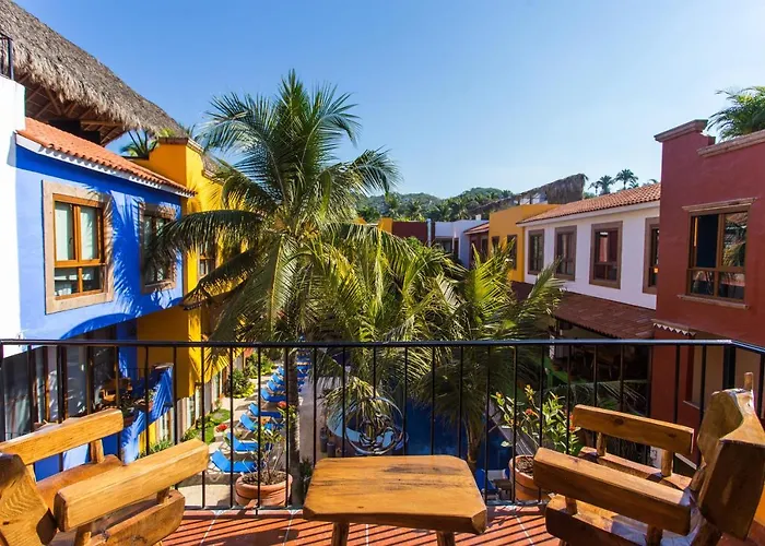 Casa Loteria -Pueblito Sayulita- Colorful, Family And Relax Experience With Private Parking And Pool