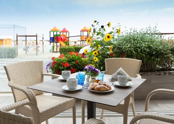 Hotel con tennis: Hotel Riviera