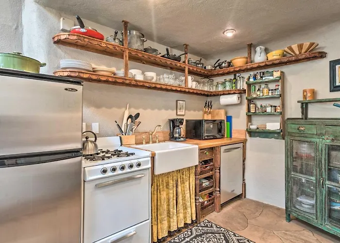 Chic Adobe-Style Bungalow In Historic Santa Fe!
