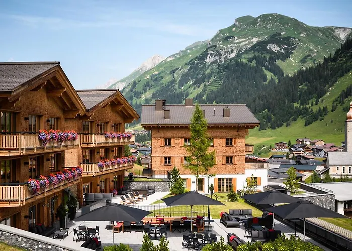 Aurelio Club / Chalet / Villa